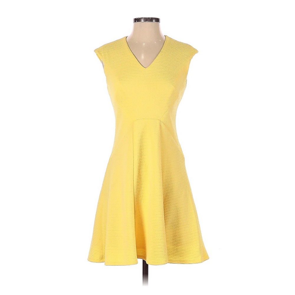 London Style - Petite Yellow Dress Size 2